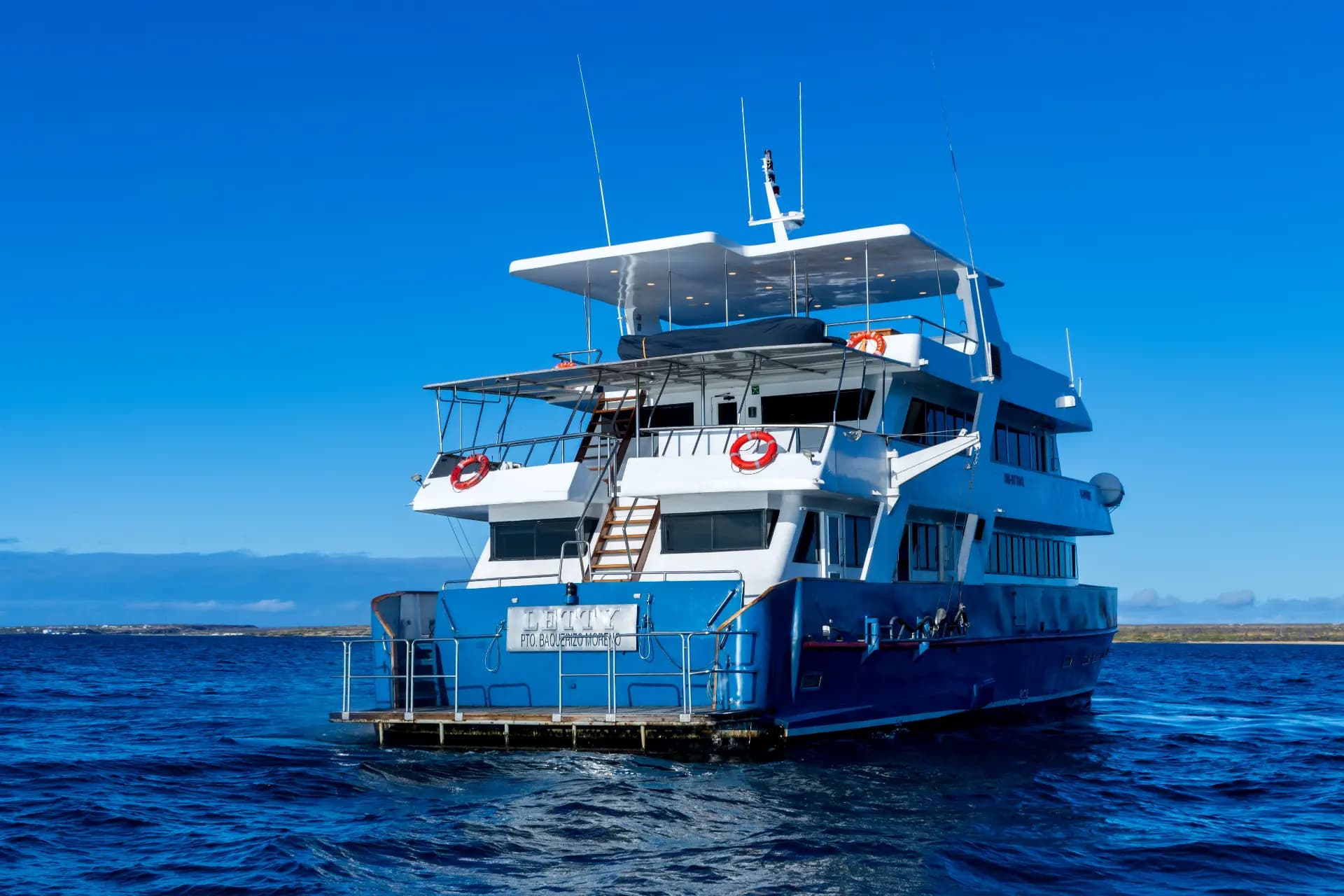 7 Day Galápagos 6 Island Cruise