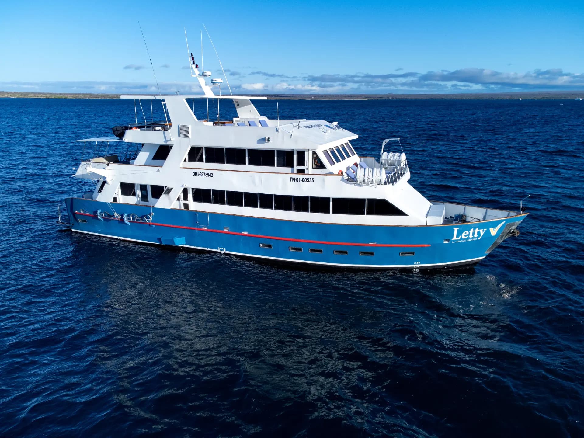 9 Day Galápagos 10 Island Cruise